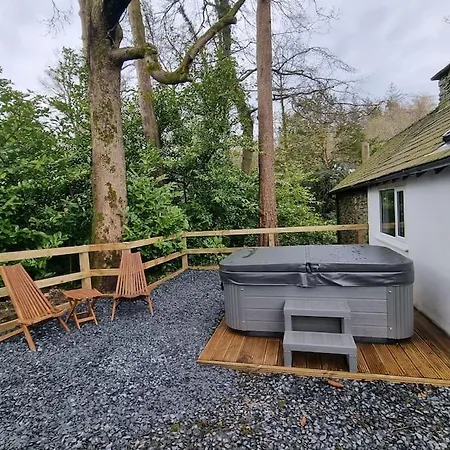 Cosy By The Villa Bowness-on-Windermere
