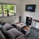 Cosy By The Villa *