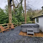 Cosy By The Villa Bowness-on-Windermere
